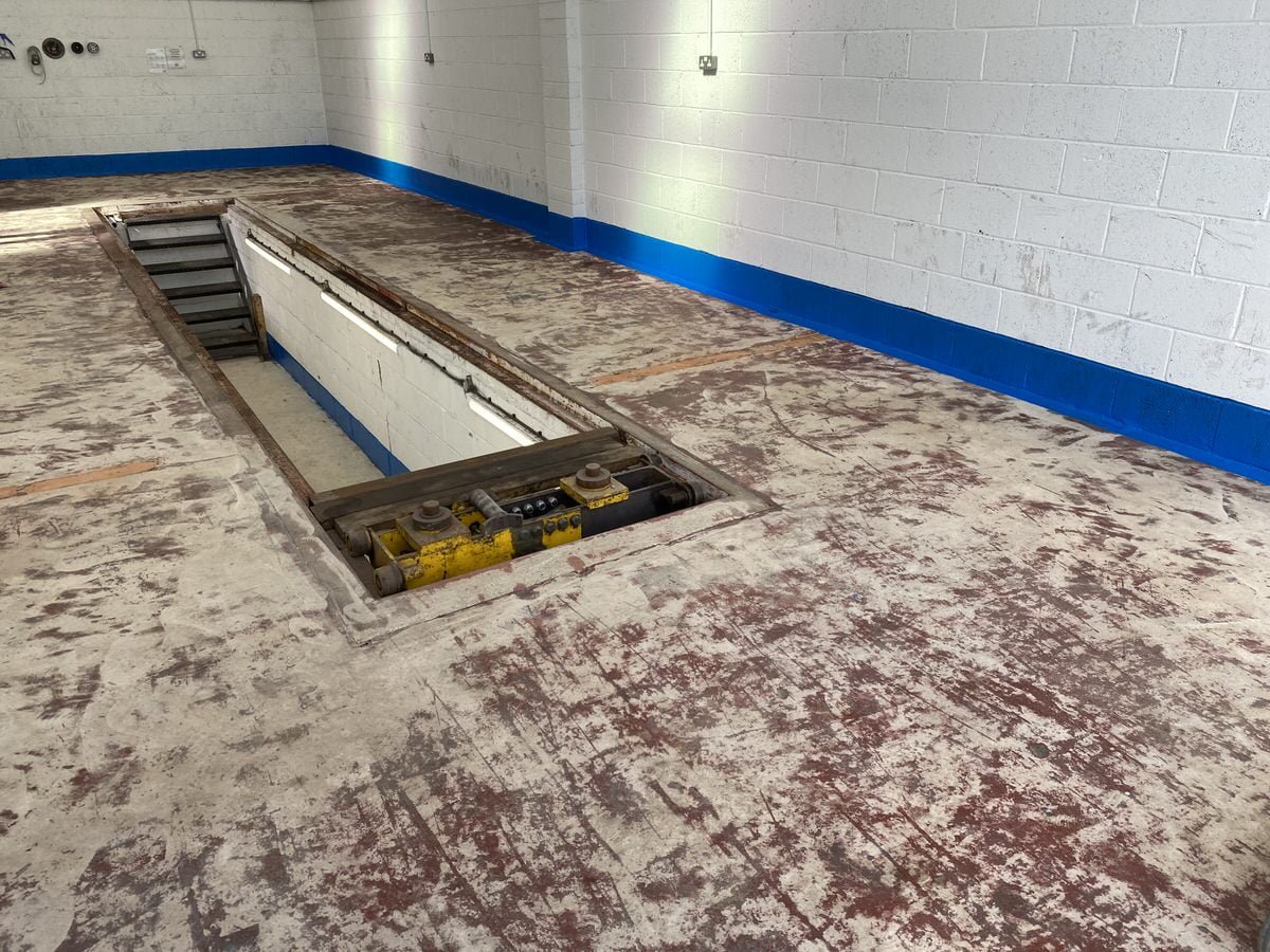 Resin flooring preparation