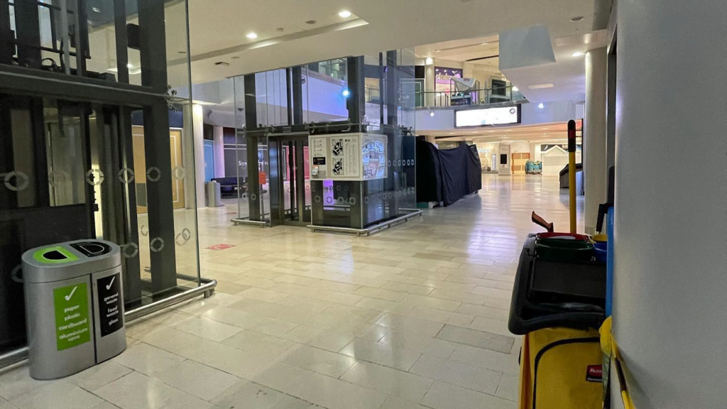 resin flooring for shopping centres